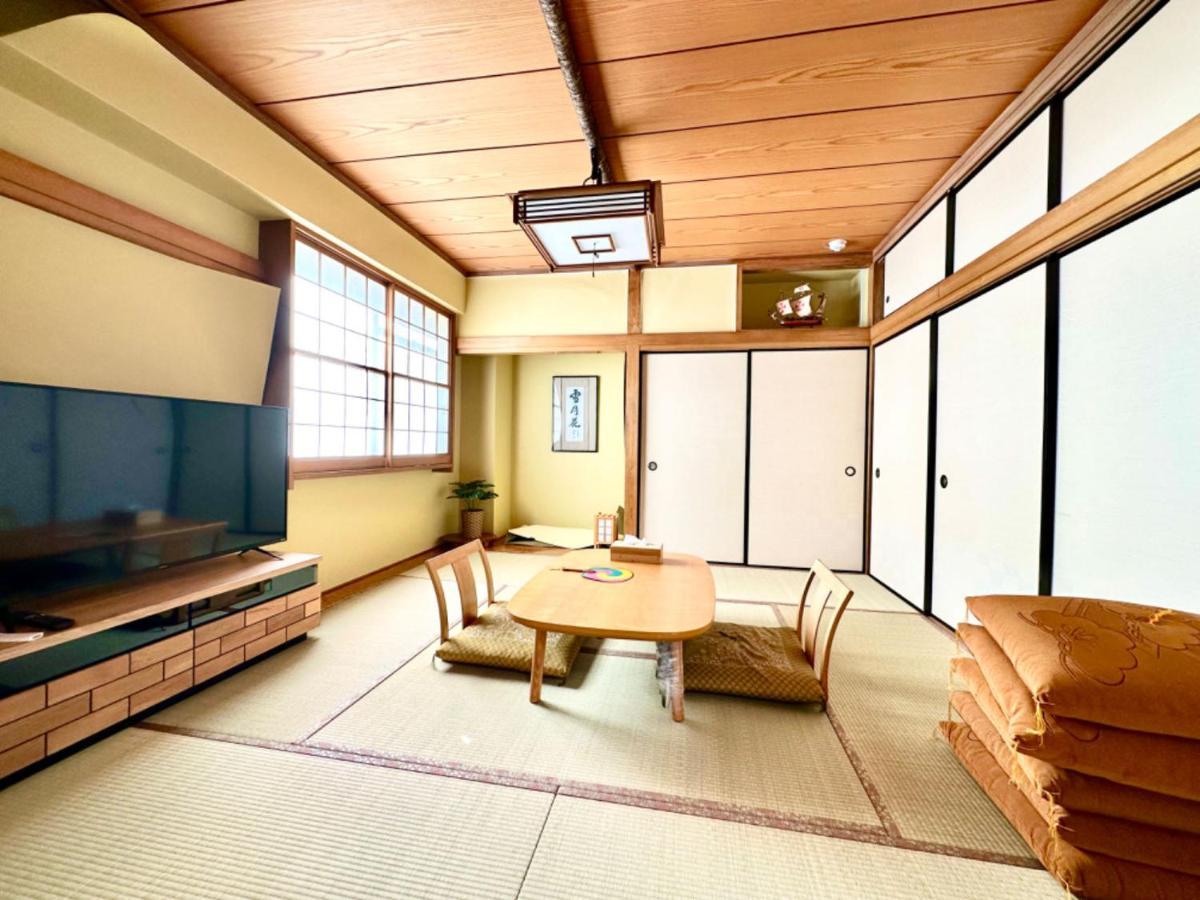 Habitación en casa particular 池袋新宿涩谷三地埼京线9分至16分直达 可住2人至10人 星の園 *